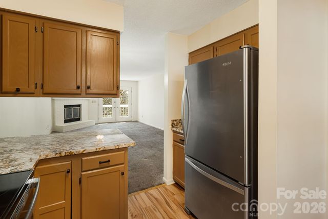 84 Lakeview Court, Brevard, NC 28712