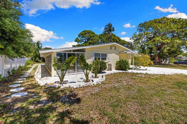 6916 ALDERWOOD DRIVE, Sarasota, FL 34243