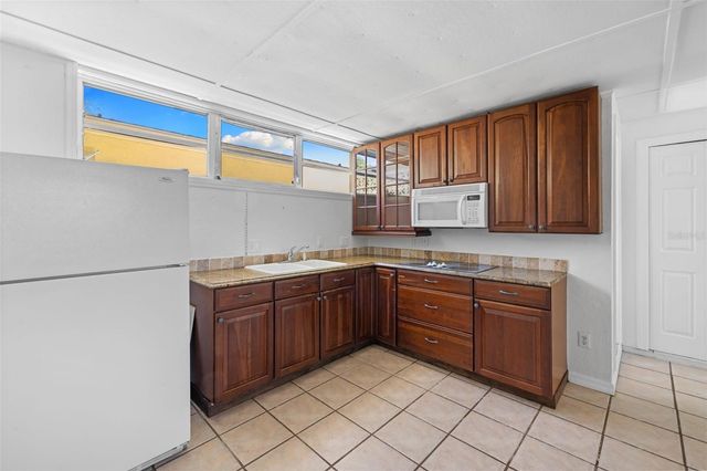 6916 ALDERWOOD DRIVE, Sarasota, FL 34243