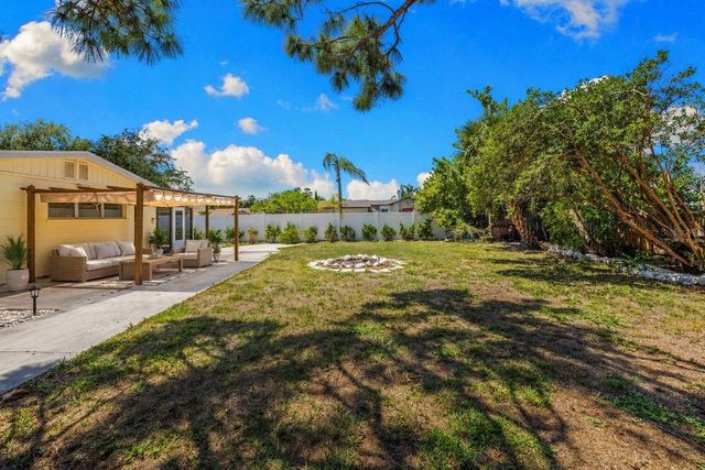 6916 ALDERWOOD DRIVE, Sarasota, FL 34243