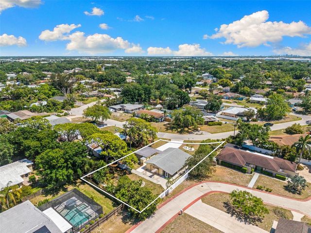 6916 ALDERWOOD DRIVE, Sarasota, FL 34243