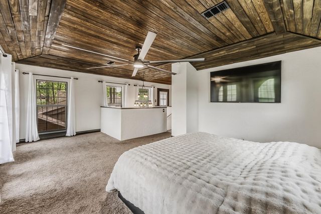 602 Rolling Hills Road, Huntsville, TX 77340