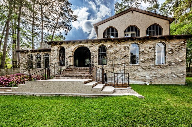 602 Rolling Hills Road, Huntsville, TX 77340