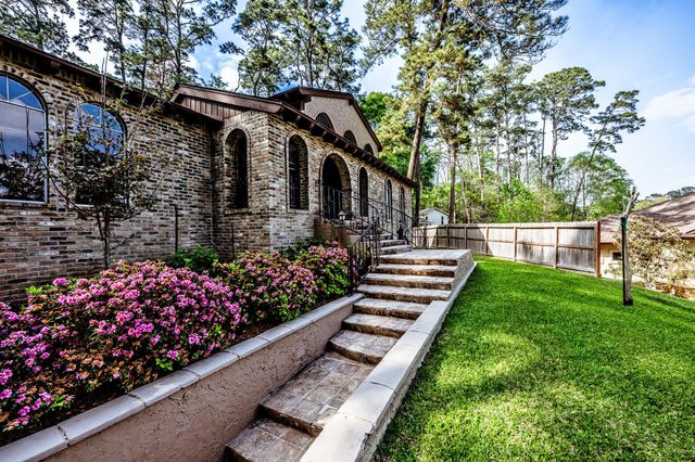 602 Rolling Hills Road, Huntsville, TX 77340