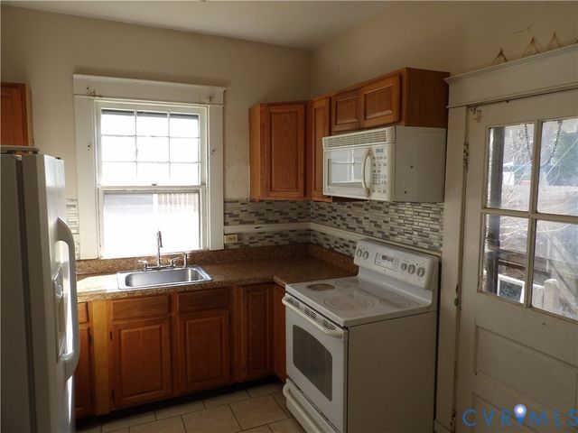 613 Pollock St, Richmond, VA 23222