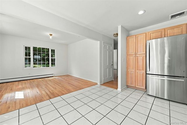 15 Shore Oaks Drive, Stony Brook, NY 11790