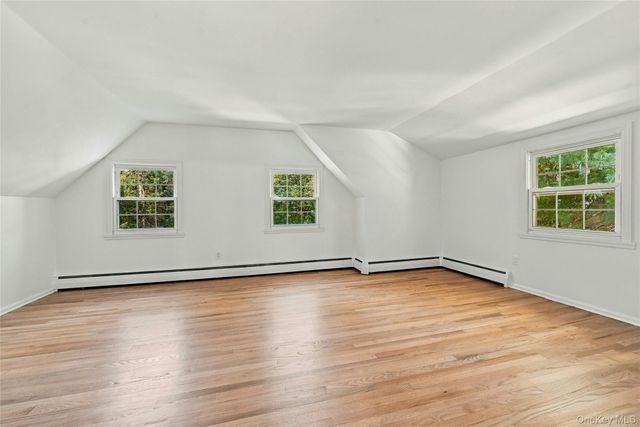 15 Shore Oaks Drive, Stony Brook, NY 11790