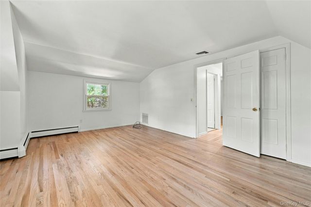 15 Shore Oaks Drive, Stony Brook, NY 11790