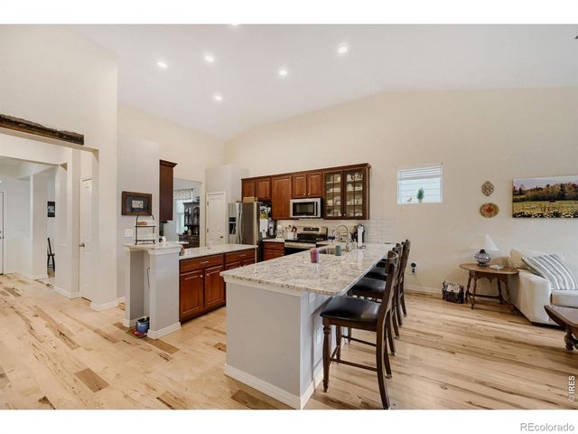 537 Peregrine Circle, Longmont, CO 80504