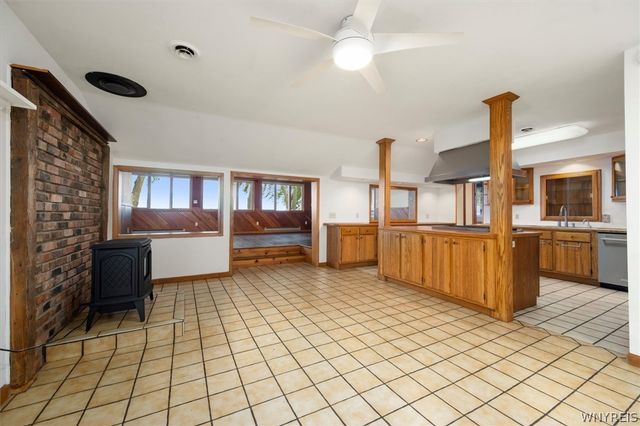 21 Lakeshore Drive, Constantia, NY 13044