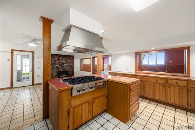 21 Lakeshore Drive, Constantia, NY 13044