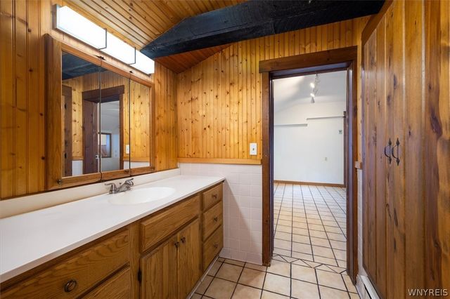 21 Lakeshore Drive, Constantia, NY 13044