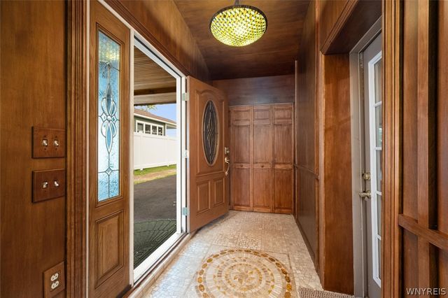 21 Lakeshore Drive, Constantia, NY 13044