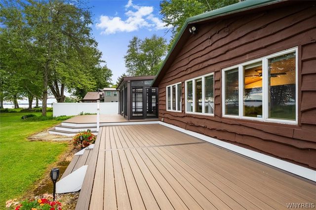 21 Lakeshore Drive, Constantia, NY 13044