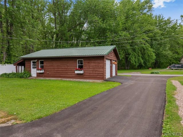 21 Lakeshore Drive, Constantia, NY 13044