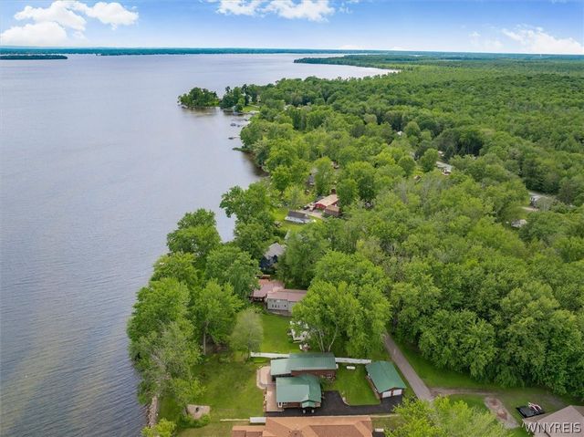 21 Lakeshore Drive, Constantia, NY 13044
