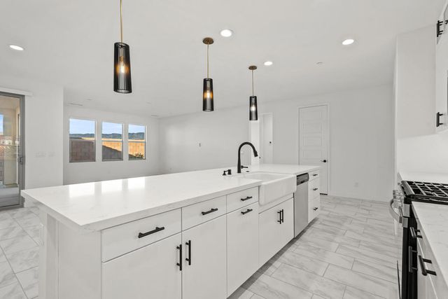 73584 Henri Drive, Palm Desert, CA 92211