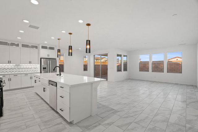 73584 Henri Drive, Palm Desert, CA 92211