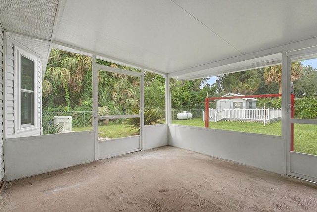 2392 SE 175TH TERRACE ROAD, Silver Springs, FL 34488
