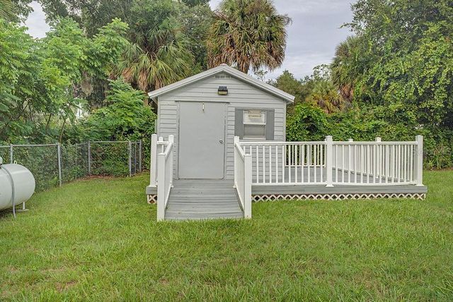 2392 SE 175TH TERRACE ROAD, Silver Springs, FL 34488