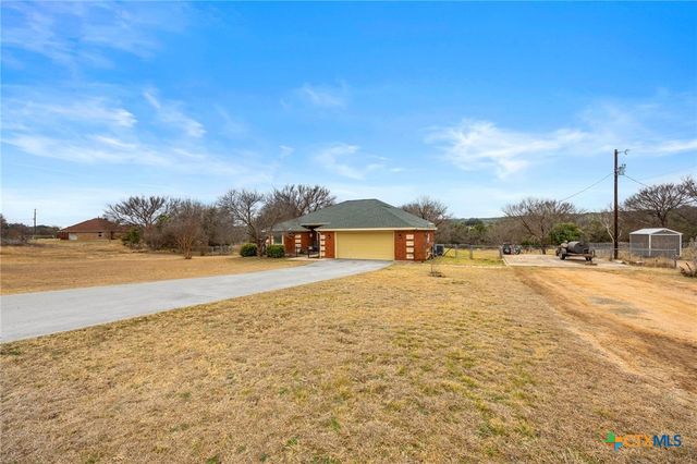 905 County Road 3350, Kempner, TX 76539