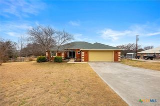 905 County Road 3350, Kempner, TX 76539