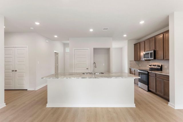 235 New Dawn Trail, Huntsville, TX 77320