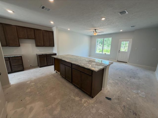 235 New Dawn Trail, Huntsville, TX 77320