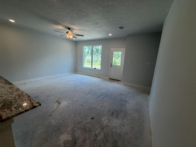 235 New Dawn Trail, Huntsville, TX 77320