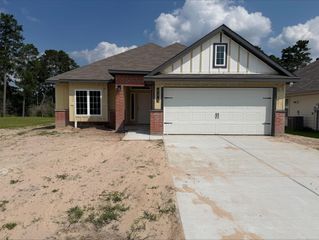235 New Dawn Trail, Huntsville, TX 77320