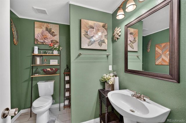 11886 Helena Street, Commerce City, CO 80022