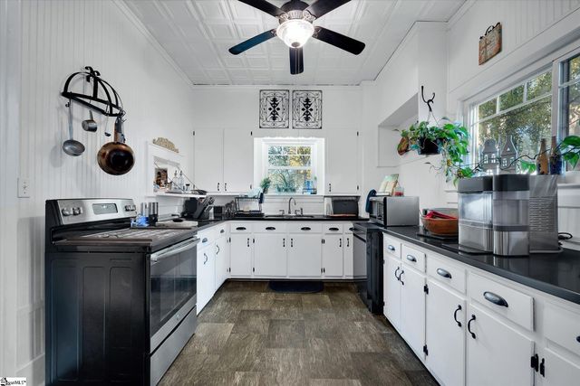 7 Lee Street, Liberty, SC 29657