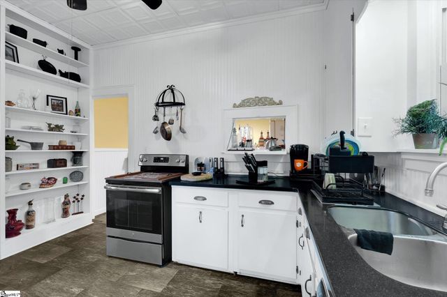 7 Lee Street, Liberty, SC 29657