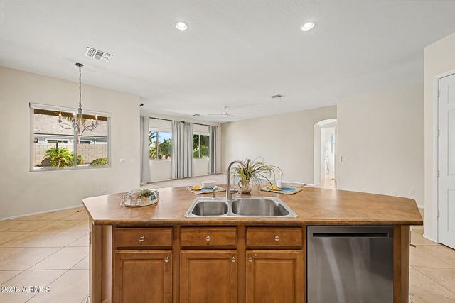 4769 E KARSTEN Drive, Chandler, AZ 85249