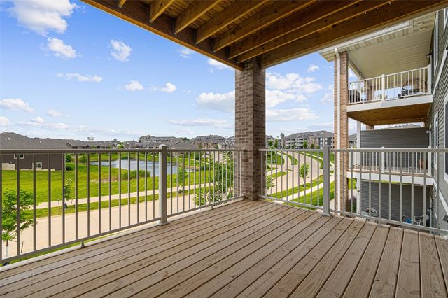 2871 Spring Rose Circle 207, Coralville, IA 52241