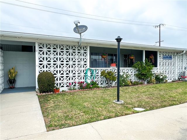 1321 Golden Rain Rd., M2-67D, Seal Beach, CA 90740