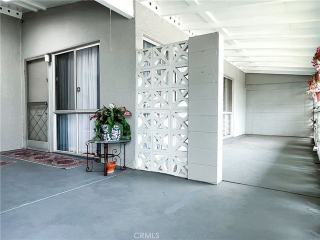 1321 Golden Rain Rd., M2-67D, Seal Beach, CA 90740
