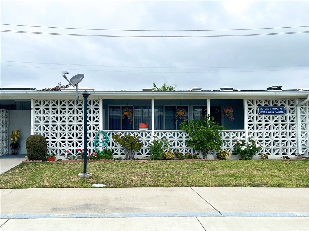 1321 Golden Rain Rd., M2-67D, Seal Beach, CA 90740