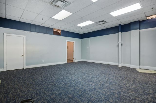 23-27 N CENTRAL AVE, Staunton, VA 24401