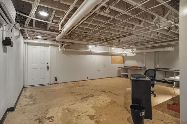 23-27 N CENTRAL AVE, Staunton, VA 24401