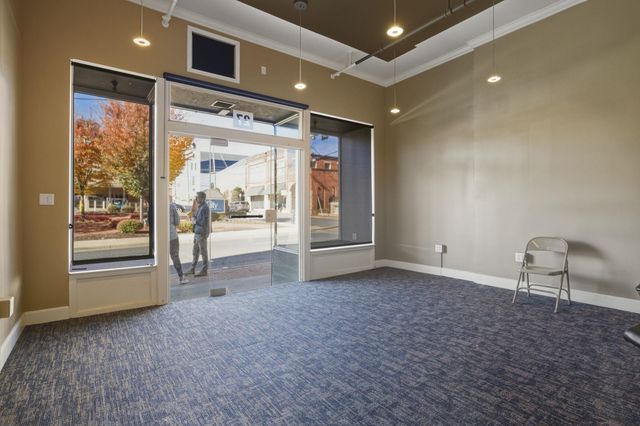 23-27 N CENTRAL AVE, Staunton, VA 24401