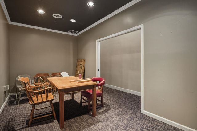 23-27 N CENTRAL AVE, Staunton, VA 24401