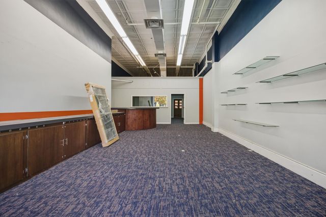 23-27 N CENTRAL AVE, Staunton, VA 24401