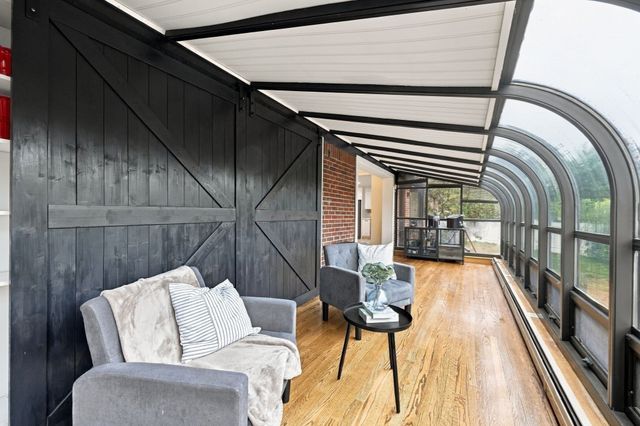 17 Oakridge St, Ludlow, MA 01056