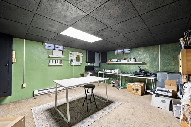 17 Oakridge St, Ludlow, MA 01056