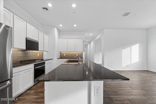 28598 N 133RD Lane, Peoria, AZ 85383