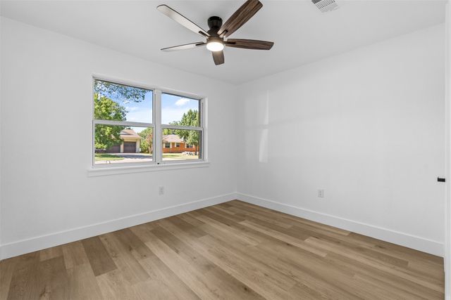 3035 Mark Twain Drive, Farmers Branch, TX 75234