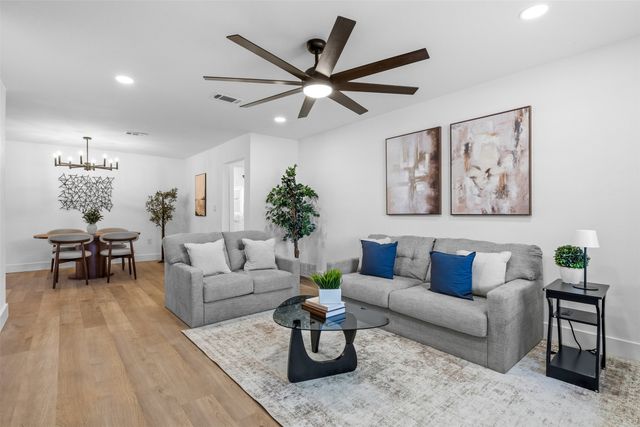3035 Mark Twain Drive, Farmers Branch, TX 75234