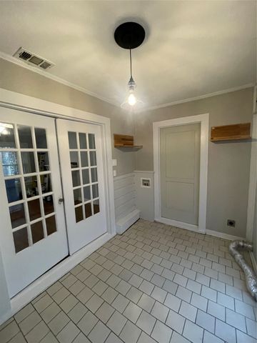 2523 Roanoke Avenue, Dallas, TX 75235