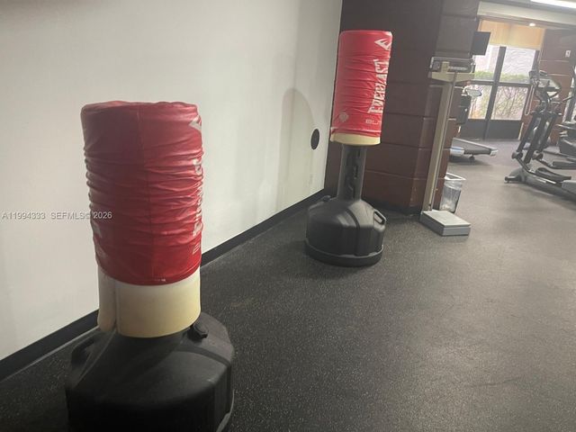 18181 NE 31st Ct 506, Aventura, FL 33160